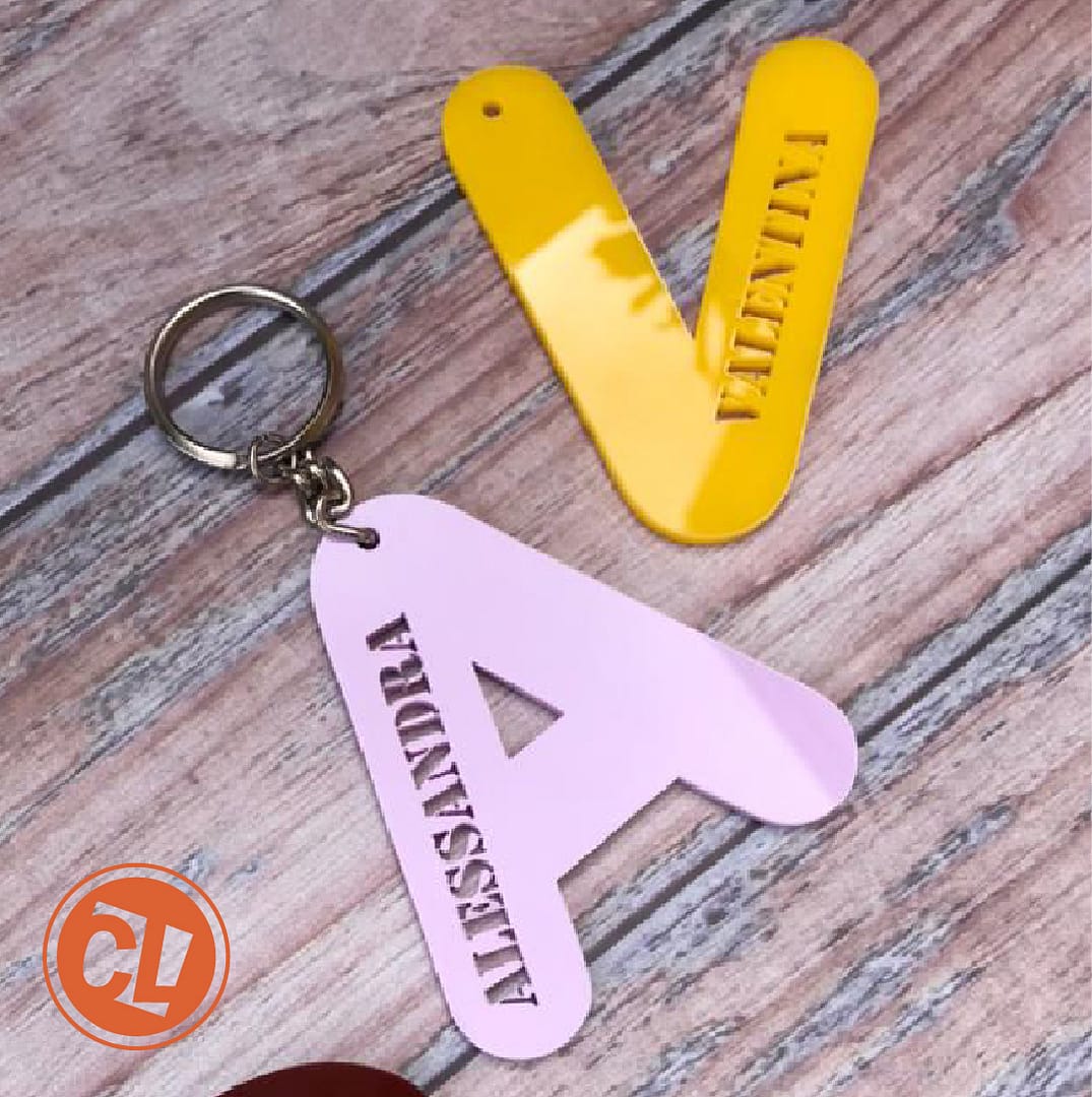 Llavero Letra Inicial Acrilico Con Nombre Cortado - Imagen 2