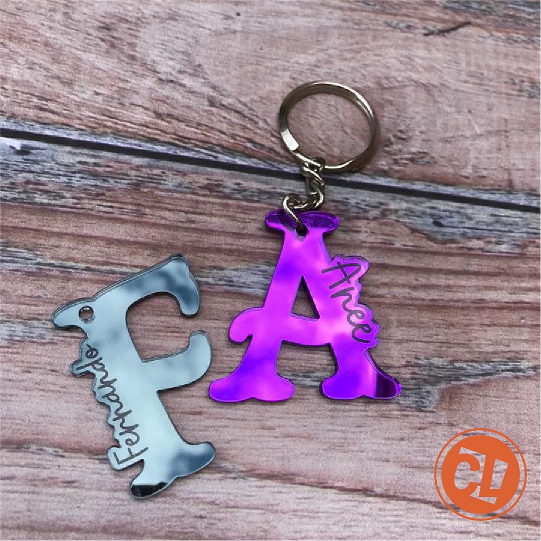 Llavero Letra Inicial Acrilico Con Nombre Grabado - Imagen 3