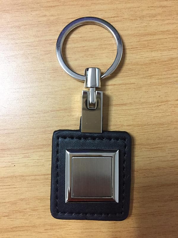 Llavero Moderno Elegante Modelo B